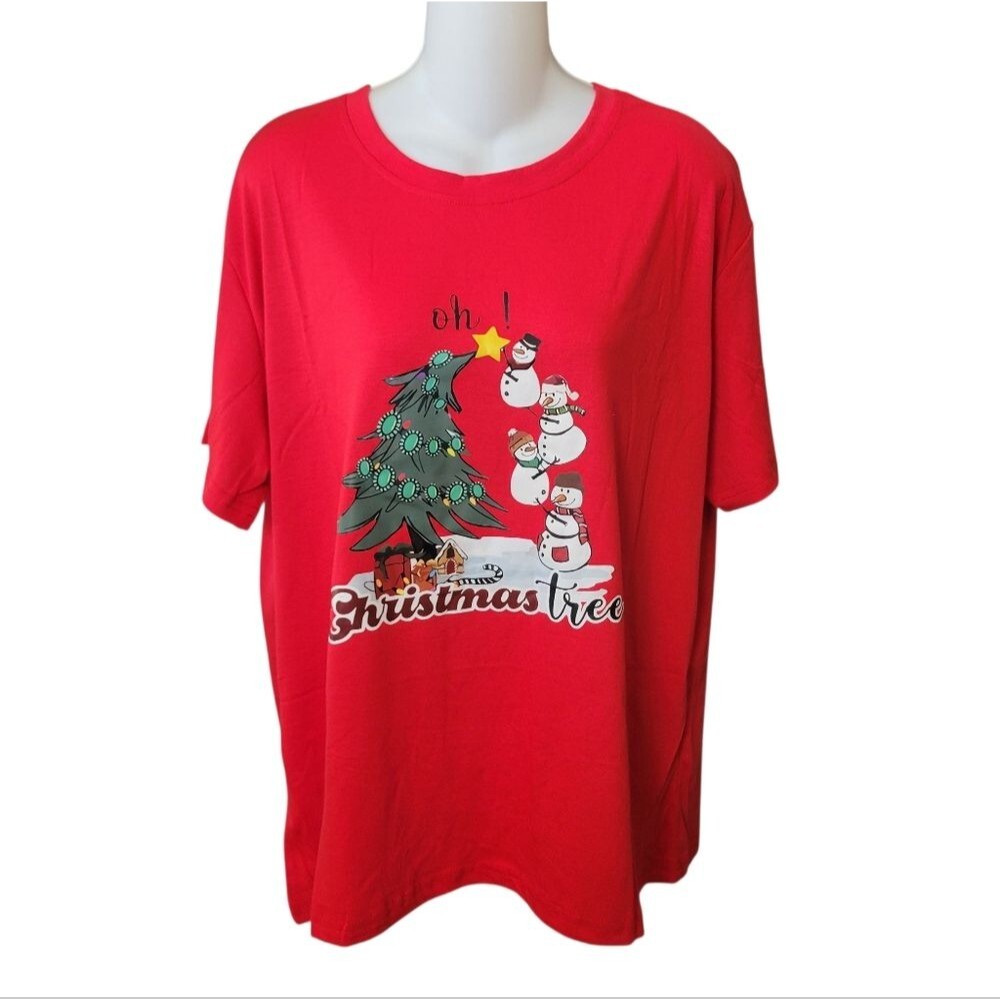 Oh, Christmas Tree Red Graphic Short Sleeve T-Shirt - NIP